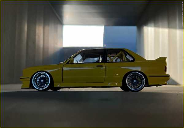 1:18 BMW E30 M3 EVO in Darkar Gelb - DieCast - inklusive OVP